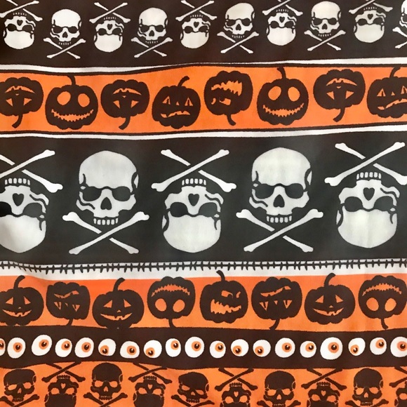 No Boundaries Brushed V-Neck Tee - Picture 4 of 4